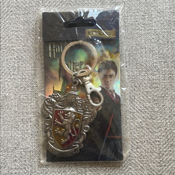 Harry Potter Gryffindor Keychain - Picture 1 of 1